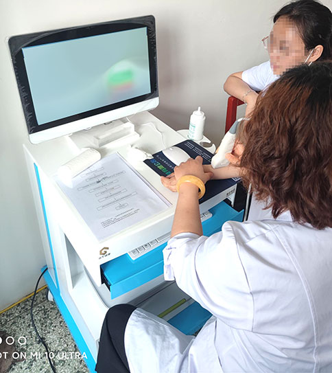 5.1劳动节超声骨密度分析仪器在武功县医院完成装机