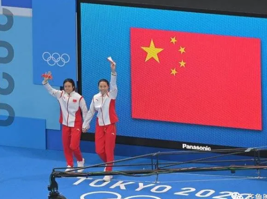 超声骨密度仪厂家小编看到奥运两位跳水姑娘的脚踝，瞬间破防！